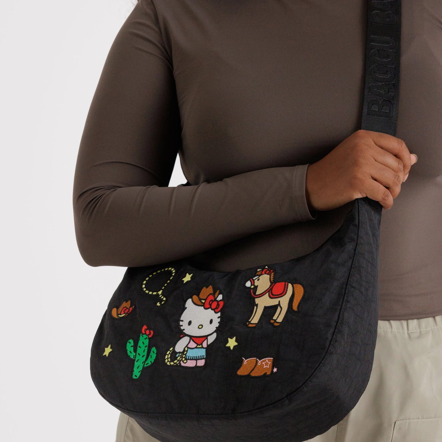 Hello Kitty x Baggu Medium Nylon Crescent Bag - Western