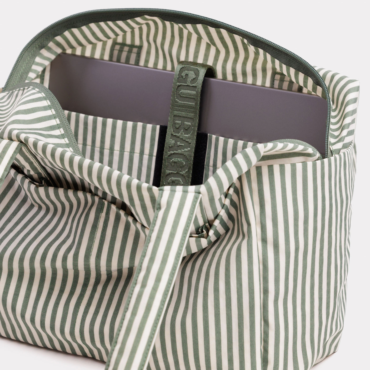 Baggu Everyday Cloud Bag - Sage Stripe