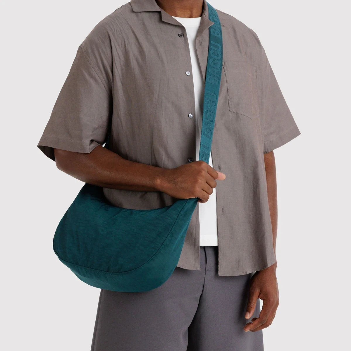 Baggu Medium Nylon Crescent Bag - Deep Sea