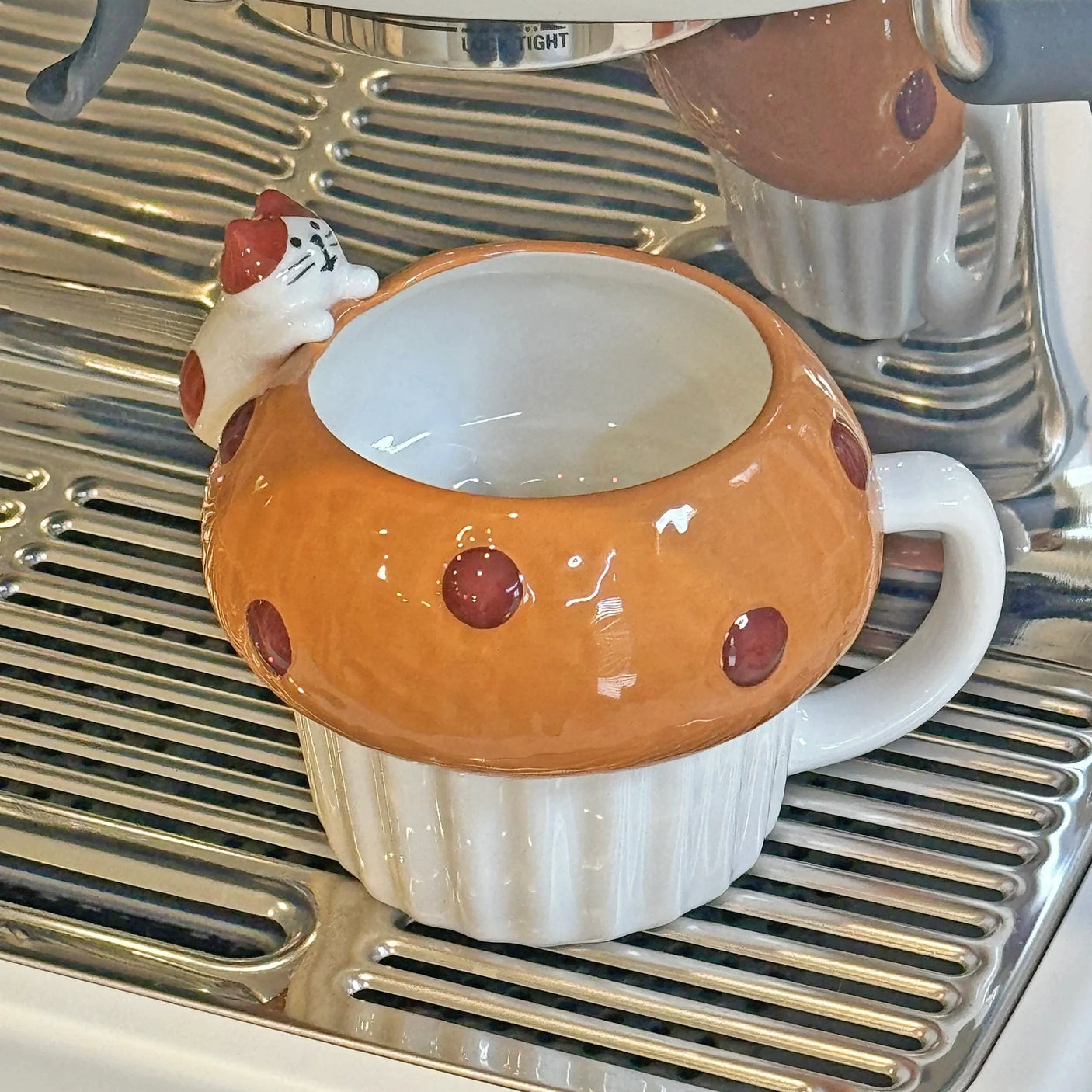 Decole Concombre Yamaneko Cat Bakery Mug - Muffin