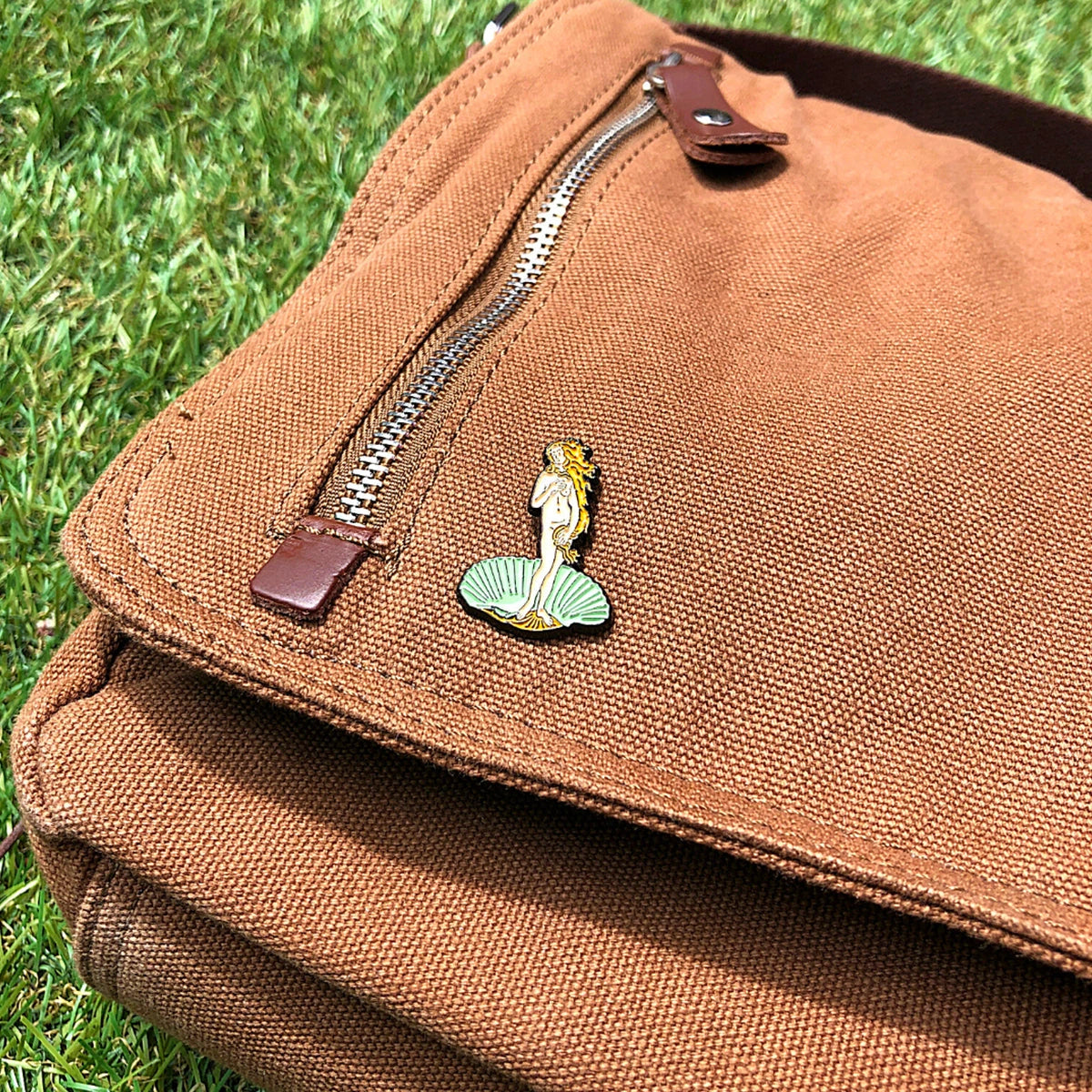 Enamel Pin Art - Botticelli Birth of Venus