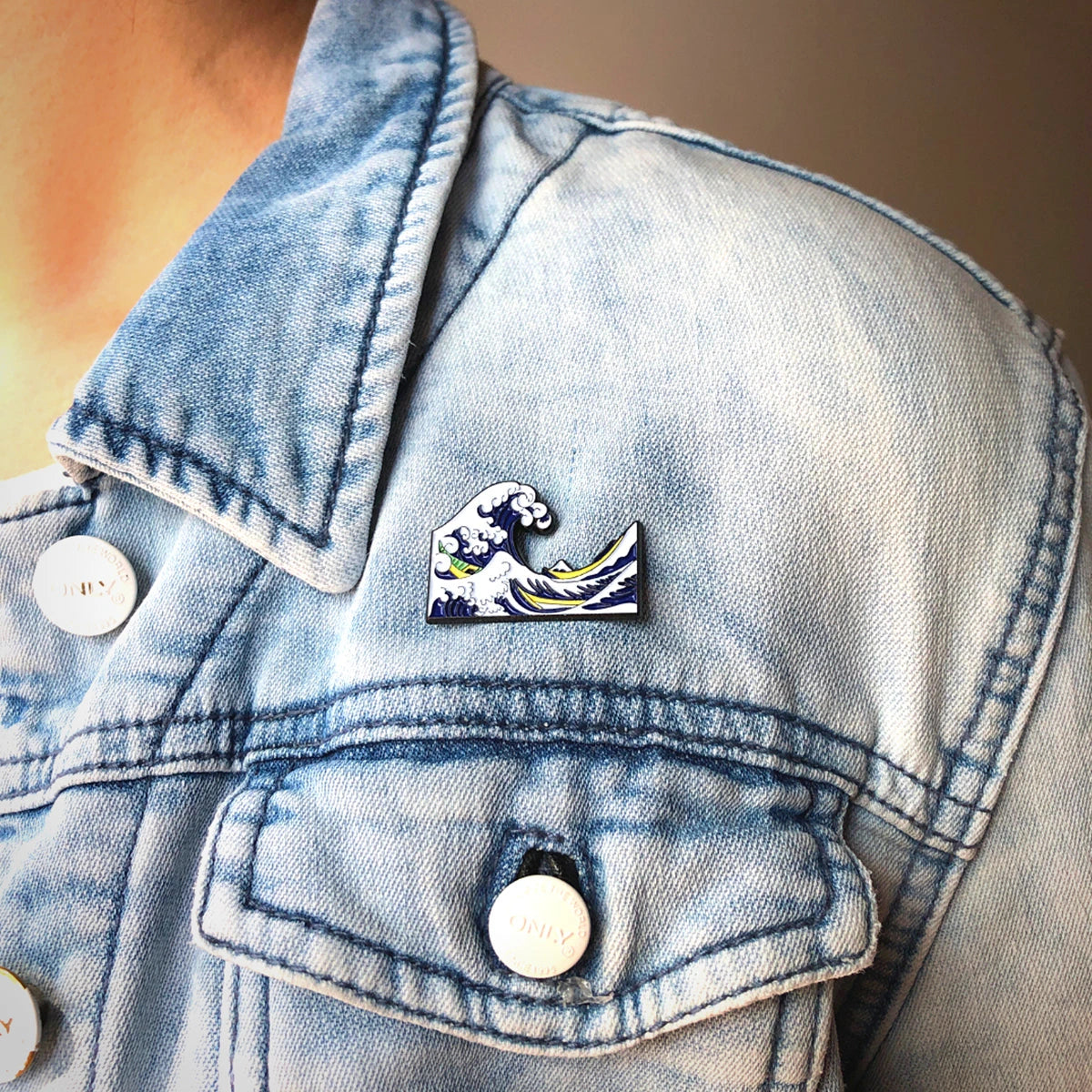 Enamel Pin Art - Hokusai Great Wave