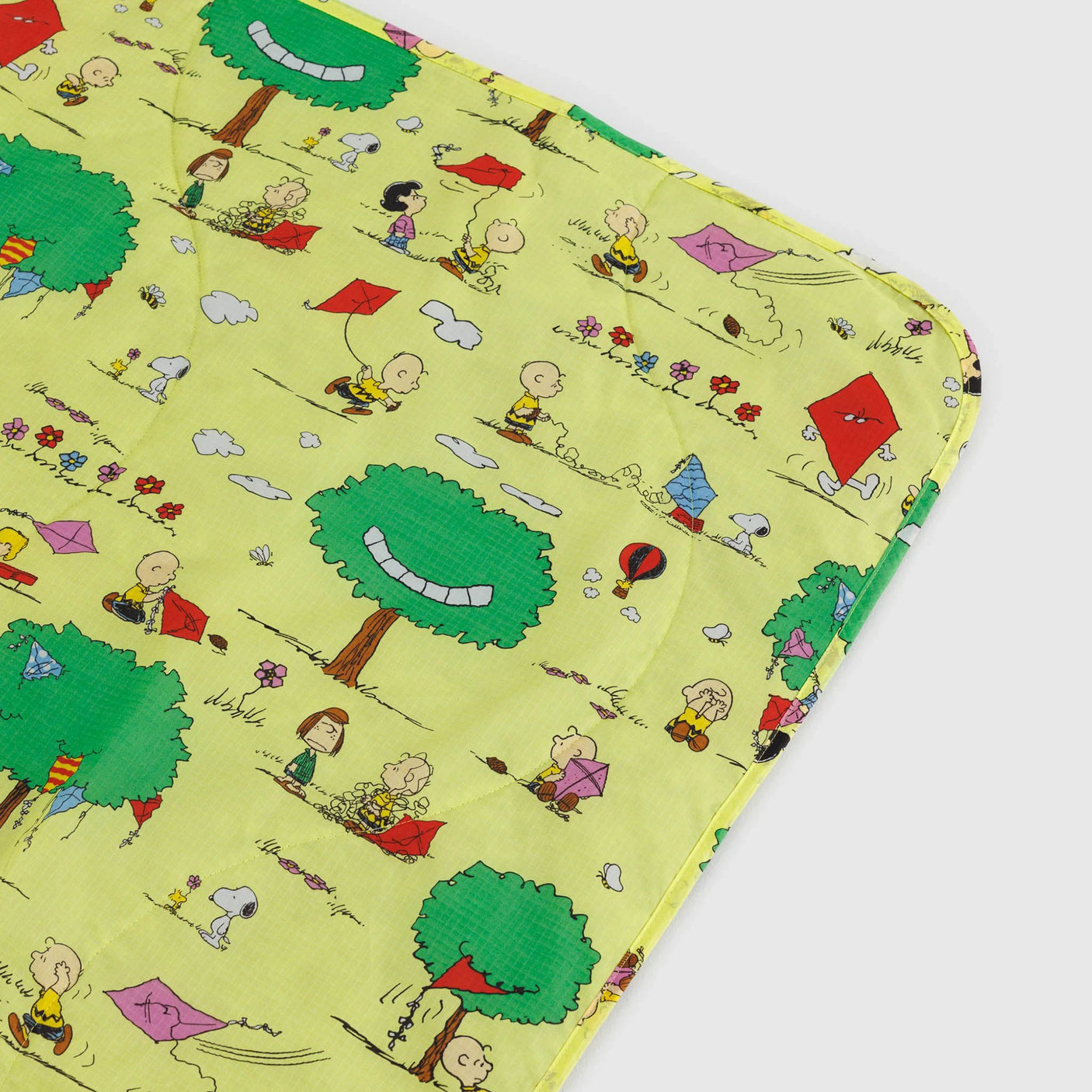 Peanuts x Baggu Puffy Picnic Blanket