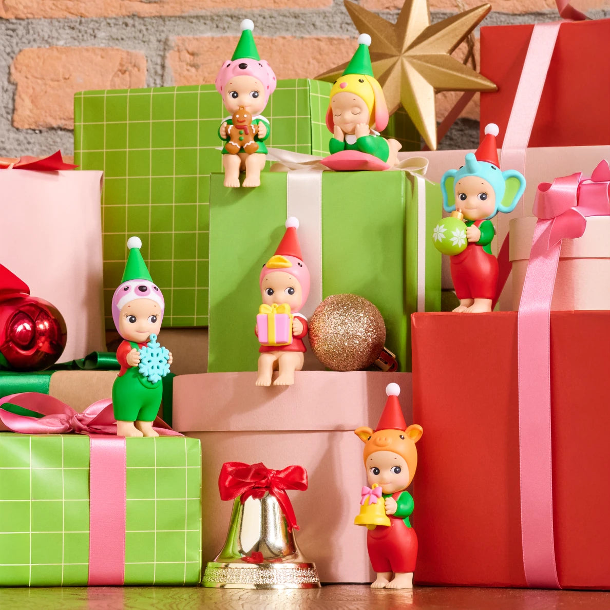 Sonny Angel Santa's Little Helper - Blind Box