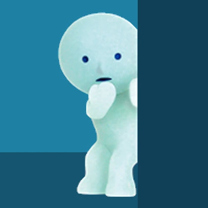 Looking figure from the Smiski Bath Lineup