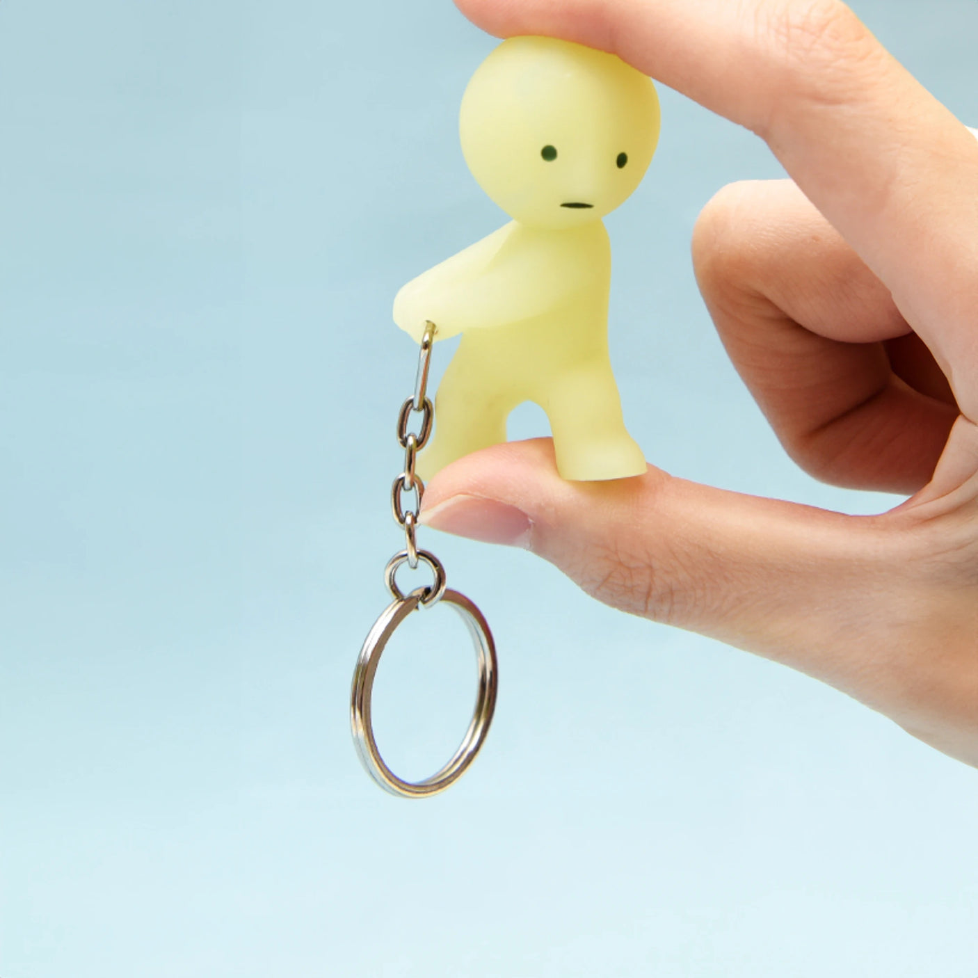 Smiski Keychain - Carrying Key Figure