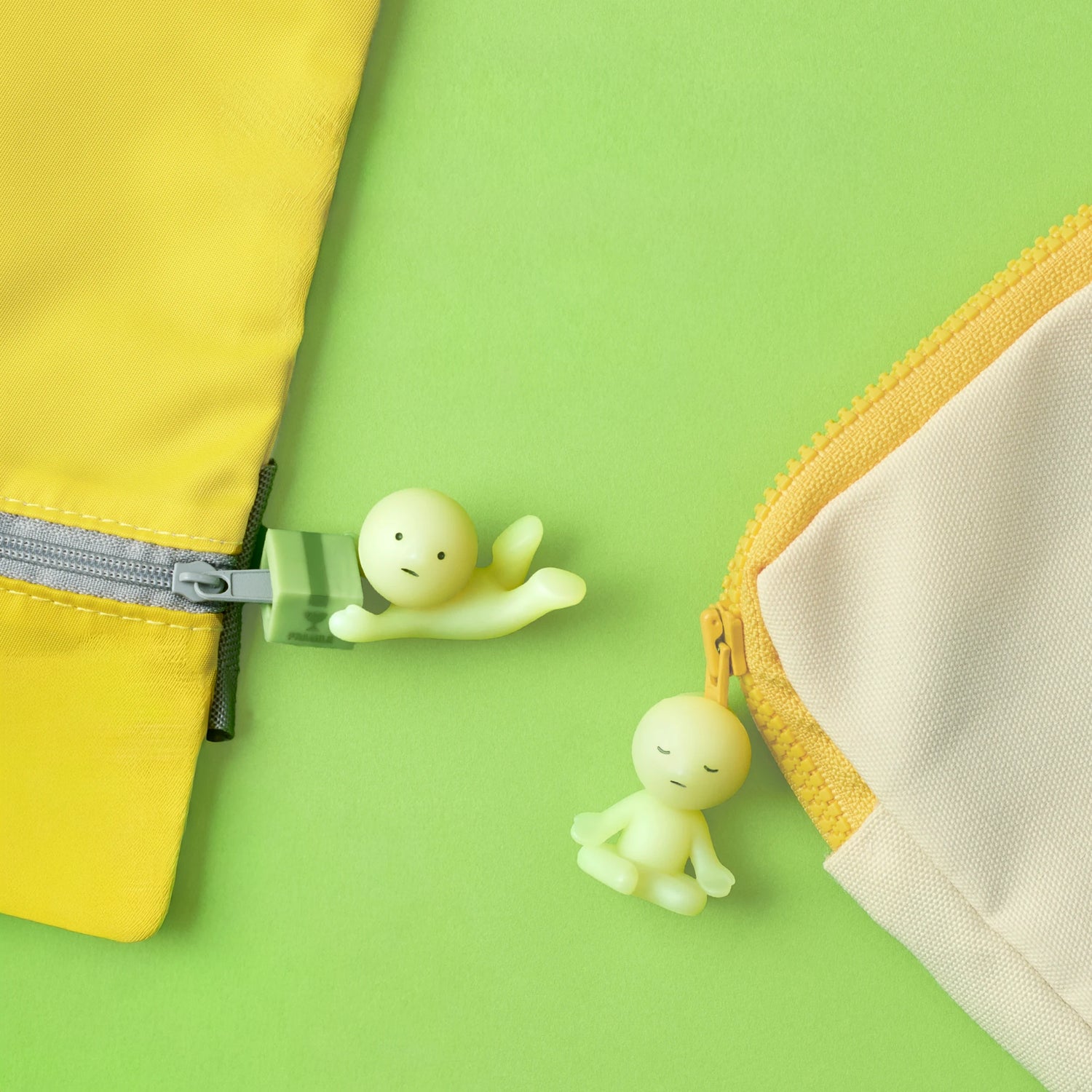 Smiski ZipperBite - Lotus Pose