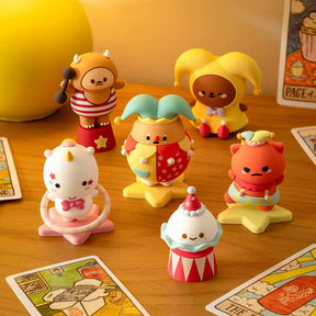 Circus blind box toy figures, five animal characters in costumes and stands