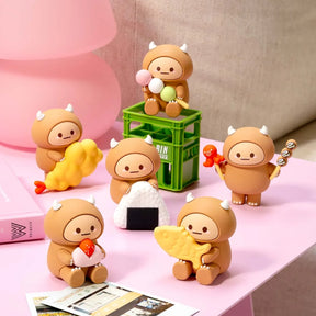 Six Smoko Hank Yeti Street Food blind box figures holding various food items on pink tabletop with soft background